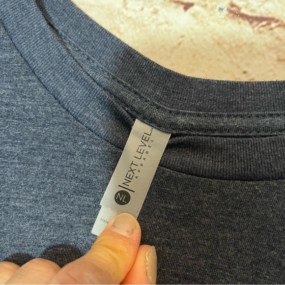 Illuminate possibility gray optimize T-shirt size medium - Picture 4 of 6